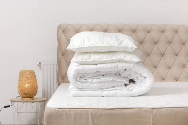 When to Opt for 'His & Her' Quilts: A Solution for Couples with Different Warmth Preferences?
