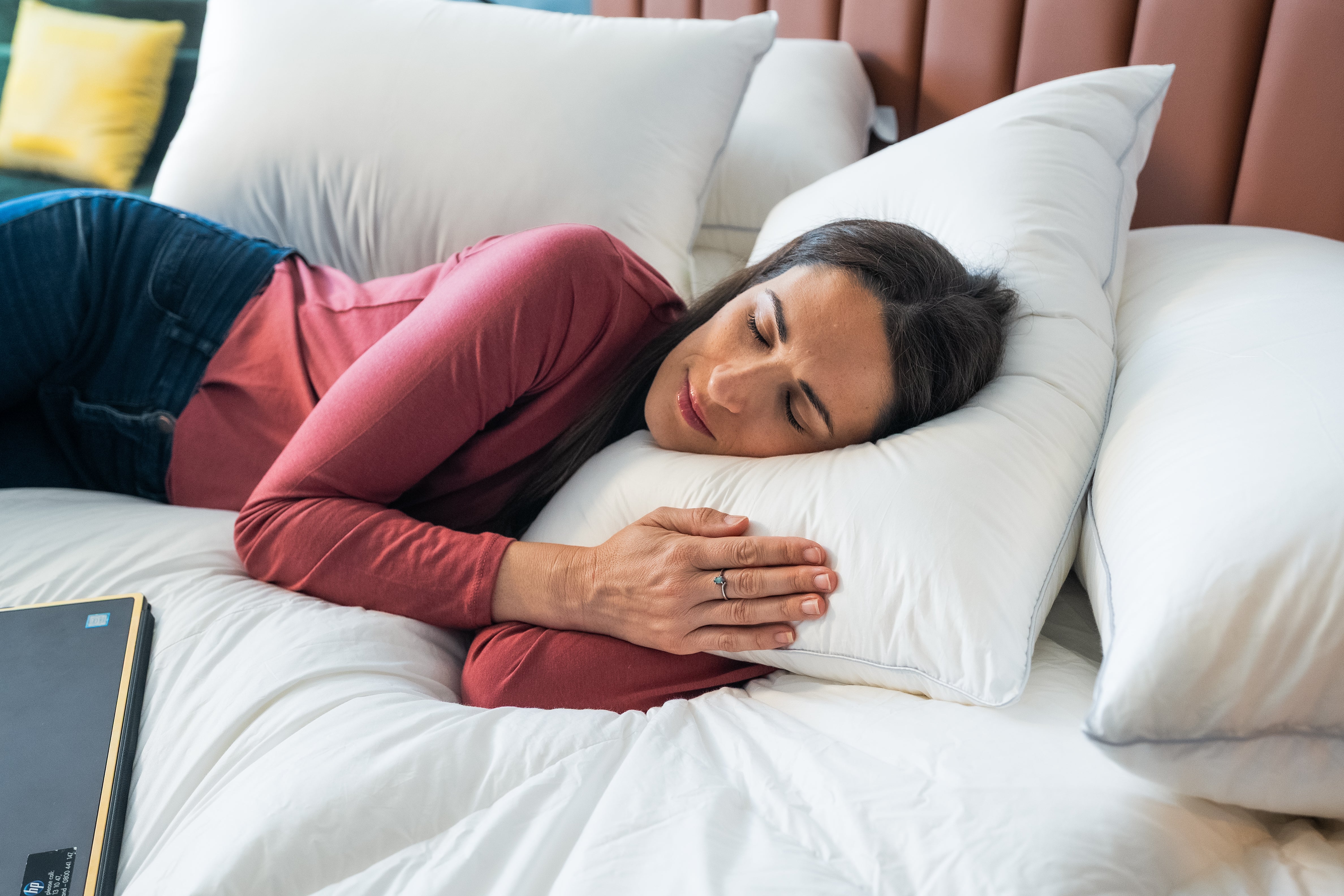 Standard Size Soft-Medium Density Pillow 95% White Polish Goose Down 750 Fill Power
